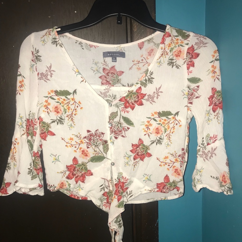 Beccae floral top